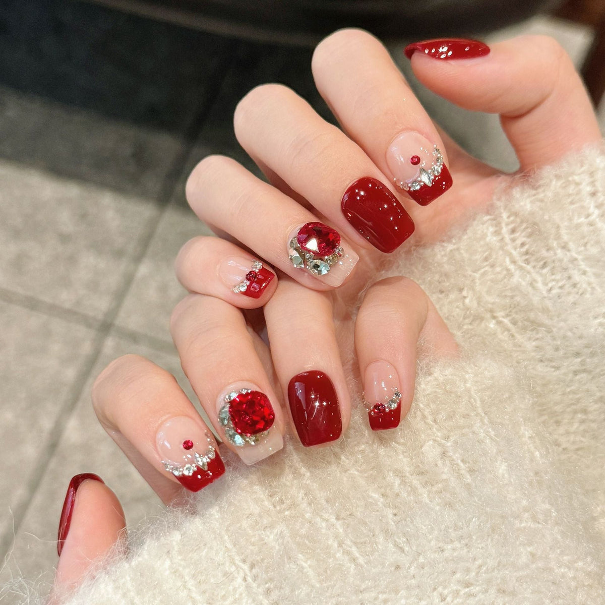 365nails: "Crimson Bloom" – 3D Floral Rhinestone Handmade Short Square Nails