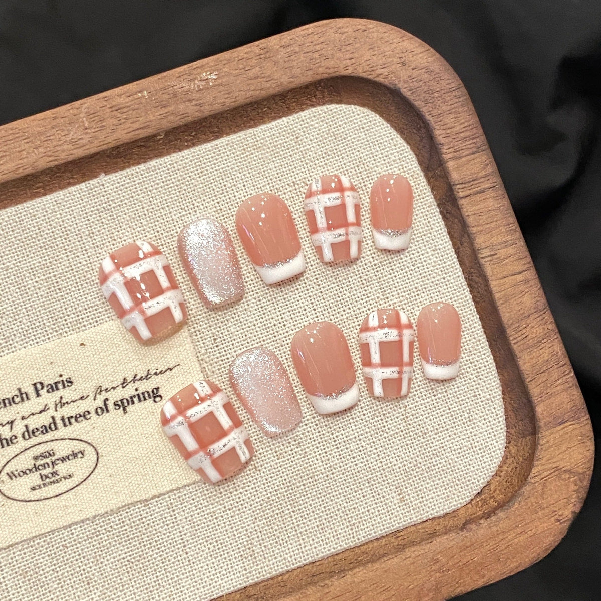 365nails: "Chic Plaid" – Hand-Painted French Tip & Glitter Handmade Square Nails