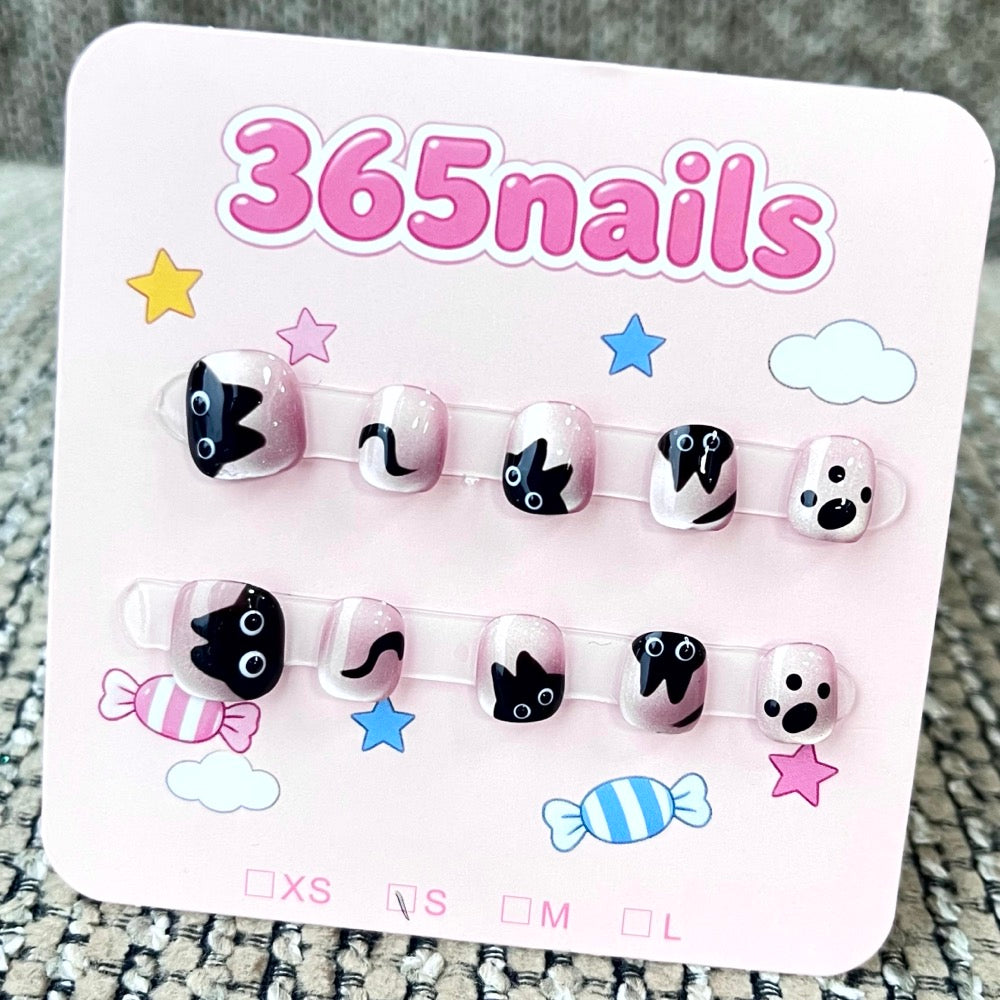 365nails: "Midnight Meow" – 3D Cat Face & Paw Handmade Short Square Nails