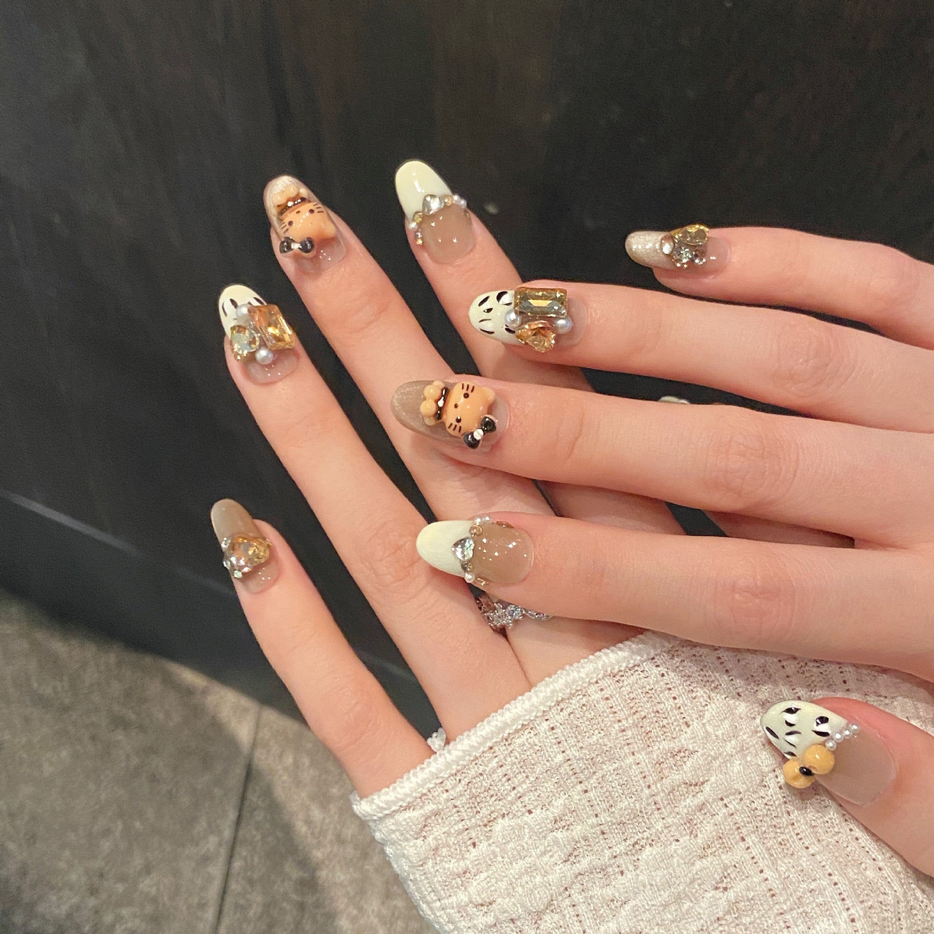 365nails: "Kitty's Garden" – 3D Bow & Cat Handmade Oval Nails