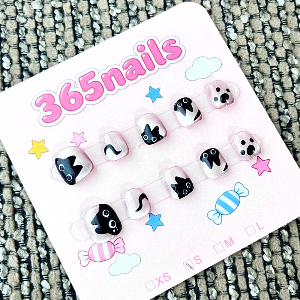 365nails: "Midnight Meow" – 3D Cat Face & Paw Handmade Short Square Nails