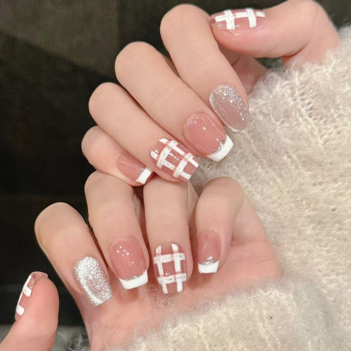 365nails: "Chic Plaid" – Hand-Painted French Tip & Glitter Handmade Square Nails