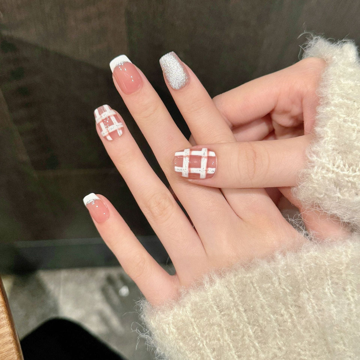 365nails: "Chic Plaid" – Hand-Painted French Tip & Glitter Handmade Square Nails