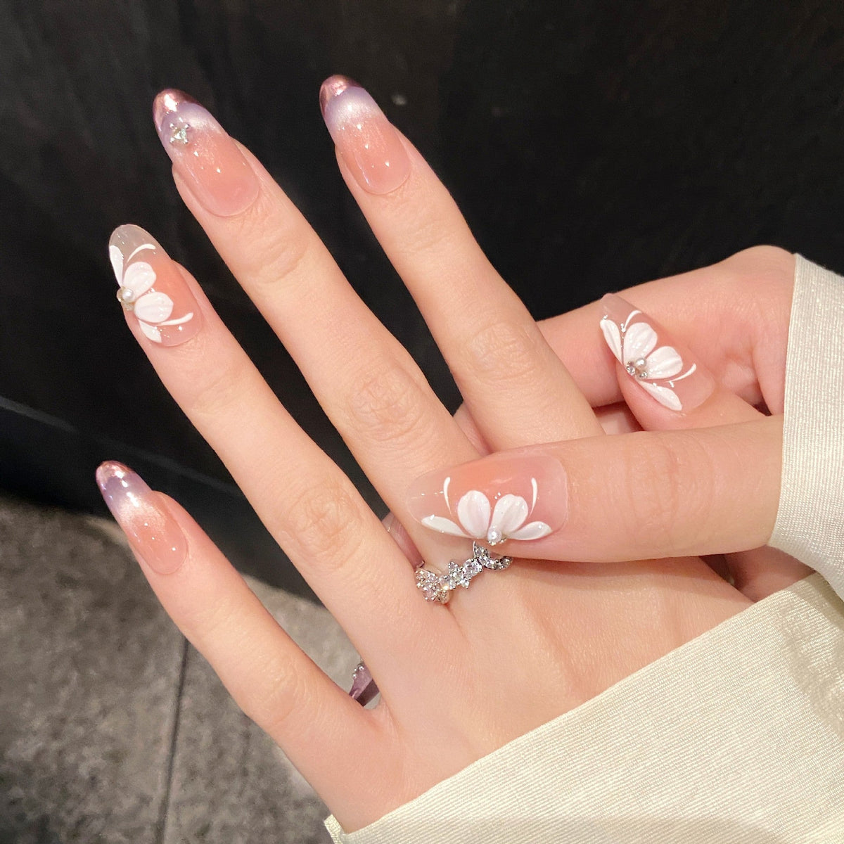 365nails: "Violet Bloom" – Hand-Painted Floral Cat Eye Gradient Square Nails