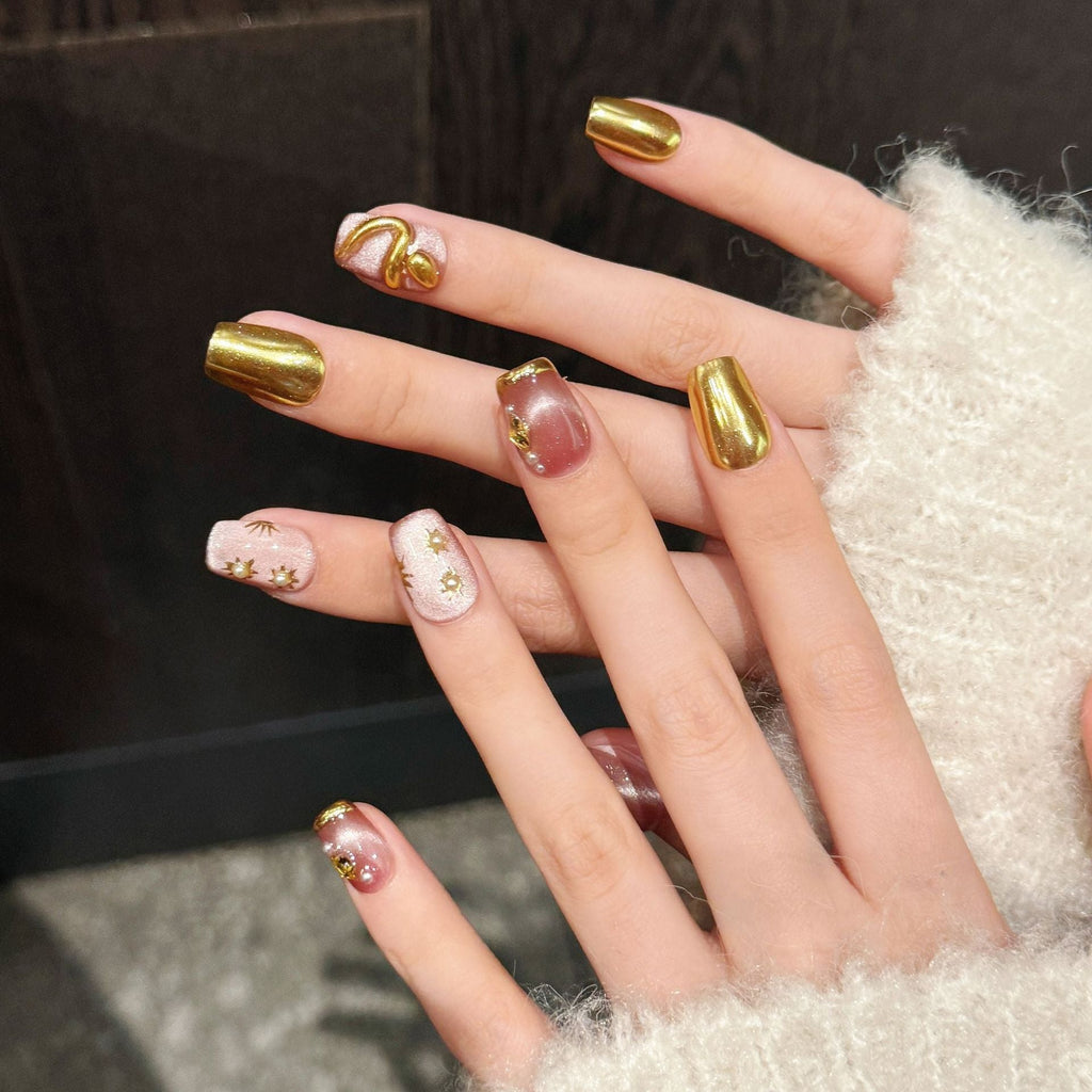 365nails: "Golden Serpent" – 3D Gold Snake & Metallic Handmade Short Square Nails